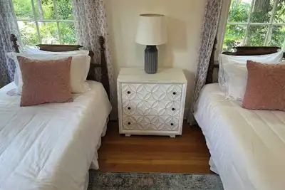 Image de Haven on the Hill! Historic Augusta colonial.