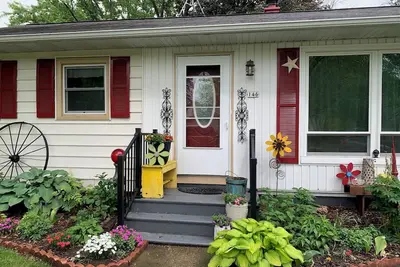 Image de Cozy 2 bedroom, non smoking home 20 minutes from Eaa! Pet friendly.