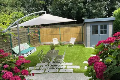 Image de Maisonnette avec jardin