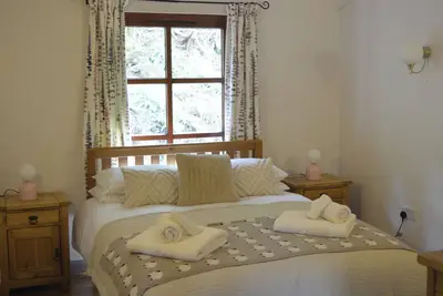 Image de Secluded self-Catering chalet near Plockton and the Isle of Skye, well equipped and dog friendly.