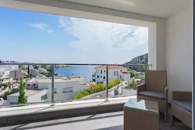 Image de Maison confortable à Razanj avec WiFi