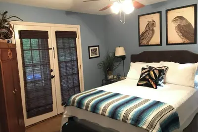 Image de The Pond House- Tranquility, seclusion, and a view!