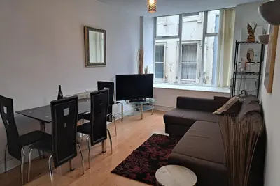 Image de City-center Flat Sleeps 4 with Balcony