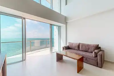 Serene Beachfront Luxury in Cancun - Panoramic views, luxurious amenities