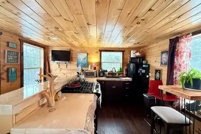 Image de New Long Lake, Aroostook County: Charming & convenient 2-Br cottage!