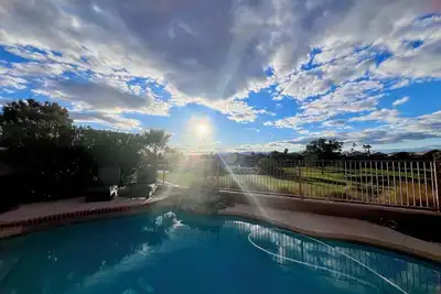 Image de Private Home w/Heated Pool & Breathtaking Sunsets on Coyote Lakes Golf Course!