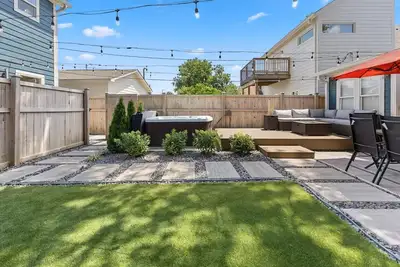 Image de Farm House Dt Indy w/ Pool Table