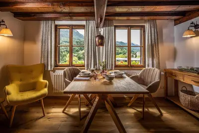 Image de Exklusive Ferienwohnung im Historischen Hofmusikerhaus Über den Dächern Berchtes