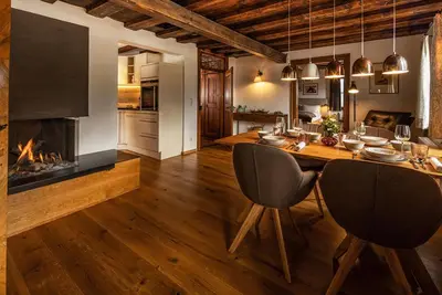 Image de Exklusive Ferienwohnung im Historischen Hofmusikerhaus Über den Dächern Berchtes