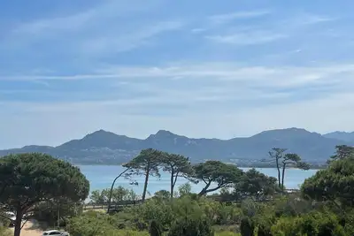 Image de Calvi centre, Appt 2 ch confort, à 200 m plage et commerces, vue mer, climatisé,