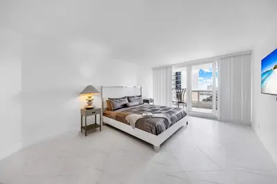 Image de Bay-View Living | Multiple Bed Setup | StayCozy