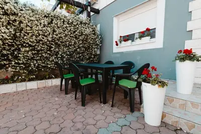 Image de Apartment for 7 people in ground floor of the Villa