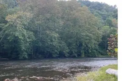Image de Heavys Riverfront Retreat #2