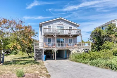Cozy 4br oceanside Duck cottage just 300' to the beach!