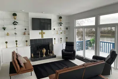 Image de Gorgeous Riverfront \"Wow\" Retreat Overlooking The Savannah River!