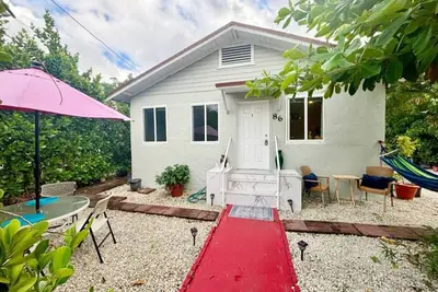 Image de 2 Br House - 10 Min to the Beach, Shop, Dine+Park