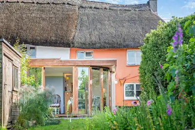 Image de 2 Bed in Frogmore (oc-s29476)