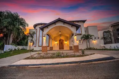 Image de Luxury 5-Bedroom Villa Park #32 - Real Estate Green-band All-Inclusive