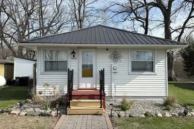 Image de Little River House on Henry, on the serene banks of  the Iroquois River