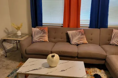 Image de Entire 3bedroom 2ba unit Ac, wi-fi, free Driveway parking, Washer and dryer, Osu