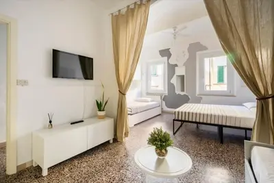 Image de Airy apartment located within walking distance of the Basilica of Santa Croce