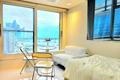 Image de Draw a wonderful daily life with the best Gwangalli beach view in Korea!