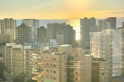 Image de Vista al mar - Piso Alto. A 650 mts de la Playa