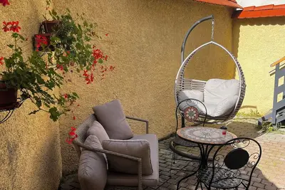 Image de Aki Gray Apartment Serene Oasis