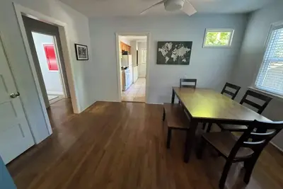 Image de Awesome 3b/2b close to Enloe and downtown
