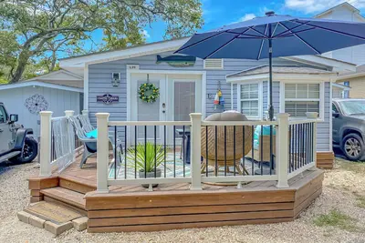 Image de Myrtle Beach 'Coastal Cabana' w/ Resort Amenities!