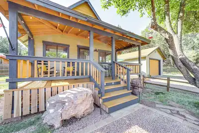 Image de Hike, Hunt & Fish! Outdoor Pine Haven w/ Yard