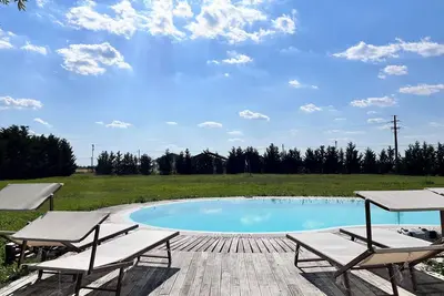 Image de Detached villa with infinity pool