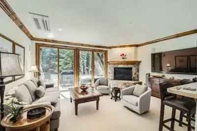 Image de 663 Sawatch Drive, Arrowhead Lariat D3 - Walk to Arrowbahn Lift, Pool, Hot Tubs, Golf, and Tennis