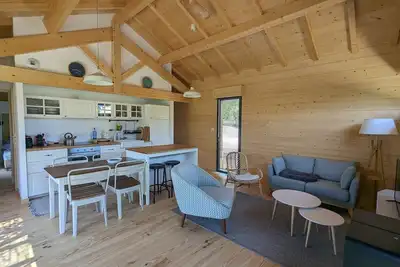 107 - Invitation to rest in this wooden chalet