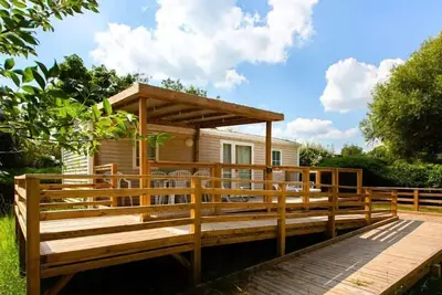 Image de Mobil-home 32m² 2 chambres + terrasse - adapté aux personnes à mobilité réduite 5 personnes