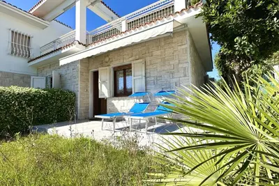 Image de M404 - Marcelli, three-room apartment with garden a stone's throw from the sea