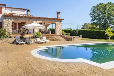 Image de Casa Carbonell - Belle maison avec piscine