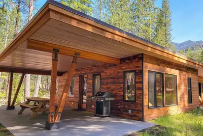 Image de Petrichor - Mazama Modern Cabin