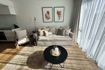 Image de Riverside Escape Summ