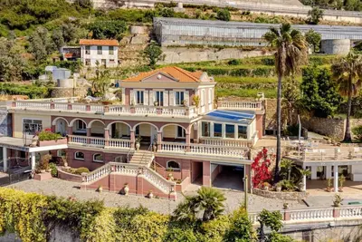 Image de Villa Miramare: Piscina e Vista Mare - Villa Miramare con Piscina e Vista Mare