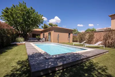 Image de Villa contemporaine tout confort à Grimaud dans le Golfe de Saint Tropez