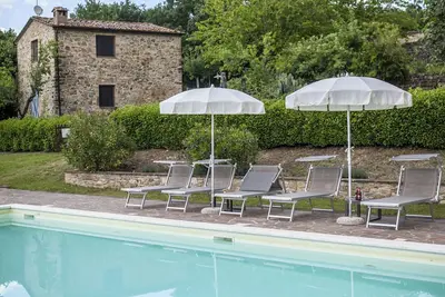 Image de Agro-organic Tuscan farmhouse with private pool and garden, silence and nature