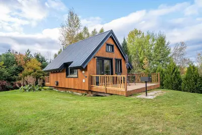 Image de Au Chic Chalet des Chutes | Chic Rustique |