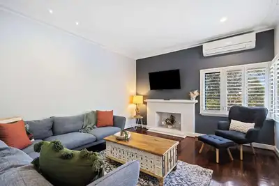 Image de Stylish 3-Bedroom Home near Scarborough Beach