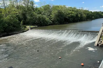 Image de Relax on the Sugar River in this beautiful newly renovated building