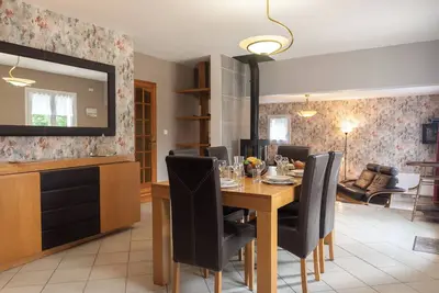 Image de L’Escapade, maison avec jardin, billard, baby-foot, espace fitness