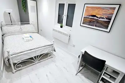 Image de Cozy stunning One bedroom in Dartford close to station and all amenities. \n