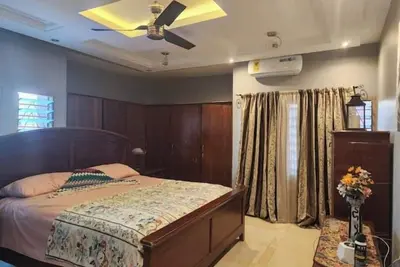 Image de Serene Haven: A Smart Retreat
