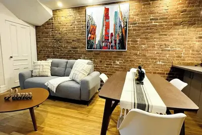 Image de Centre-Ville Montréal /Metro Papineau