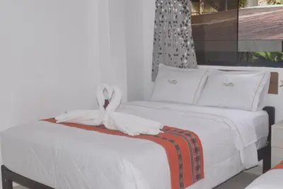 Image de Hab. Para 3 Personas Con Desayuno Incluido